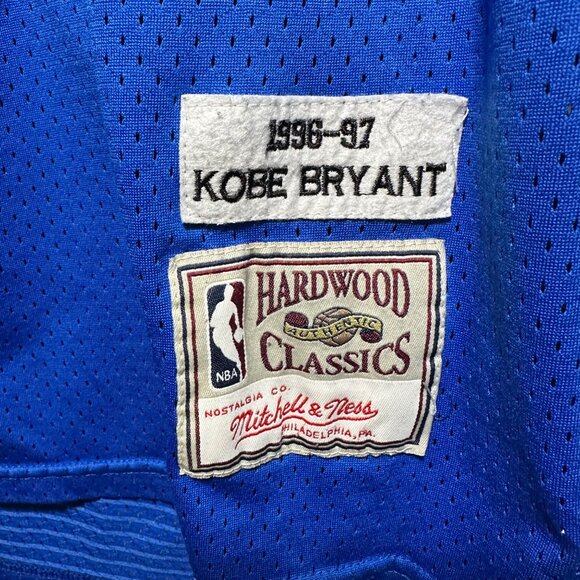 Kobe Bryant Los Angeles Lakers 50th Ann. Mitchell Ness Throwback Jersey - Picture 4 of 4